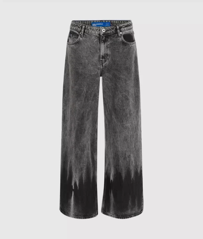 Ağartılmış düşük bel geniş paça kot pantolon Ağartılmış düşük bel geniş paça kot pantolon