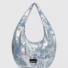 Büyük, parlak denim hobo çanta Büyük, parlak denim hobo çanta