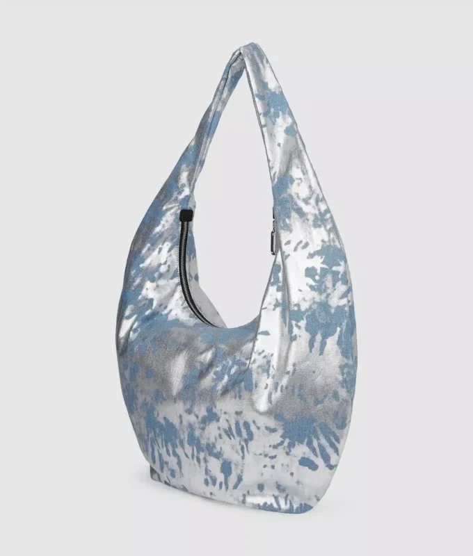 Büyük, parlak denim hobo çanta Büyük, parlak denim hobo çanta