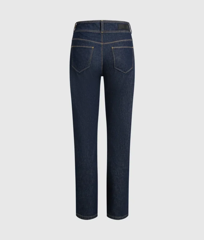 Düğme detaylı düz kesim kot pantolon Düğme detaylı düz kesim kot pantolon