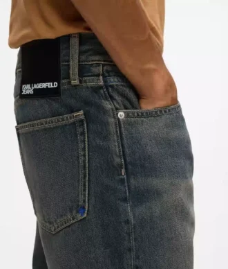 Düz kesim kot pantolon