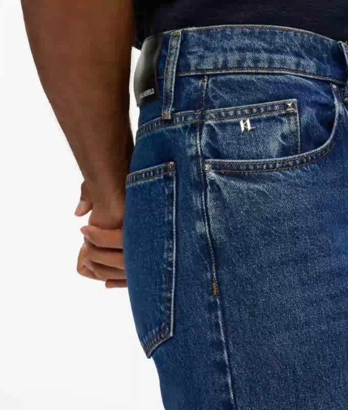 Düz kesim kot pantolon Düz kesim kot pantolon