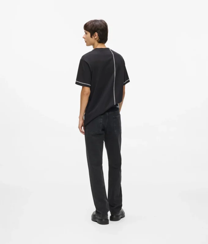 Düz kesim kot pantolon Düz kesim kot pantolon