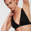 ESSENTIAL LOGO PLUNGE BRALETTE ESSENTIAL LOGO PLUNGE BRALETTE