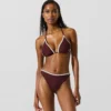Fistolu üçgen bikini üstü Fistolu üçgen bikini üstü