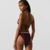 Fistolu üçgen bikini üstü Fistolu üçgen bikini üstü
