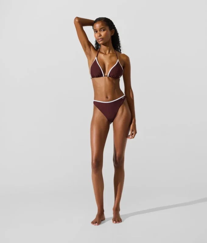 Fistolu üçgen bikini üstü Fistolu üçgen bikini üstü