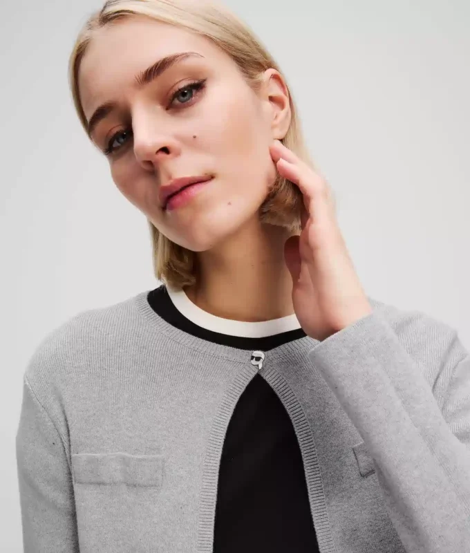 IKON HIRKA IKON HIRKA