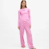 Ikon pijama takımı Ikon pijama takımı