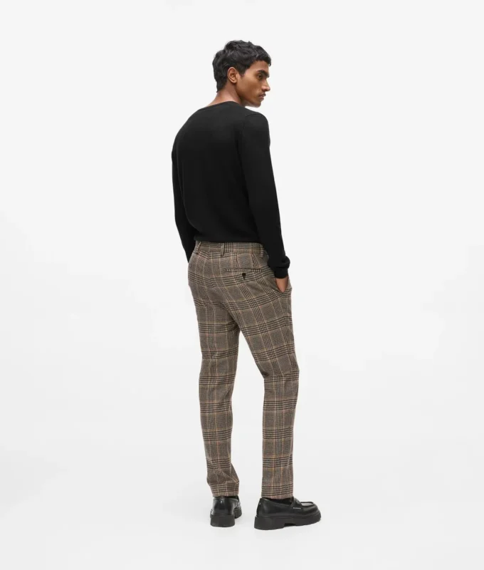 Kareli takım elbise pantolonu Kareli takım elbise pantolonu