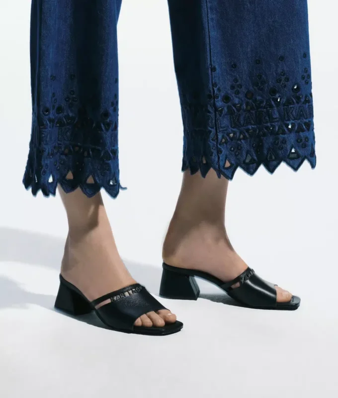 KESİK TOPUKLU SANDALET KESİK TOPUKLU SANDALET