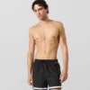 Kontrast biyeli boardshort Kontrast biyeli boardshort