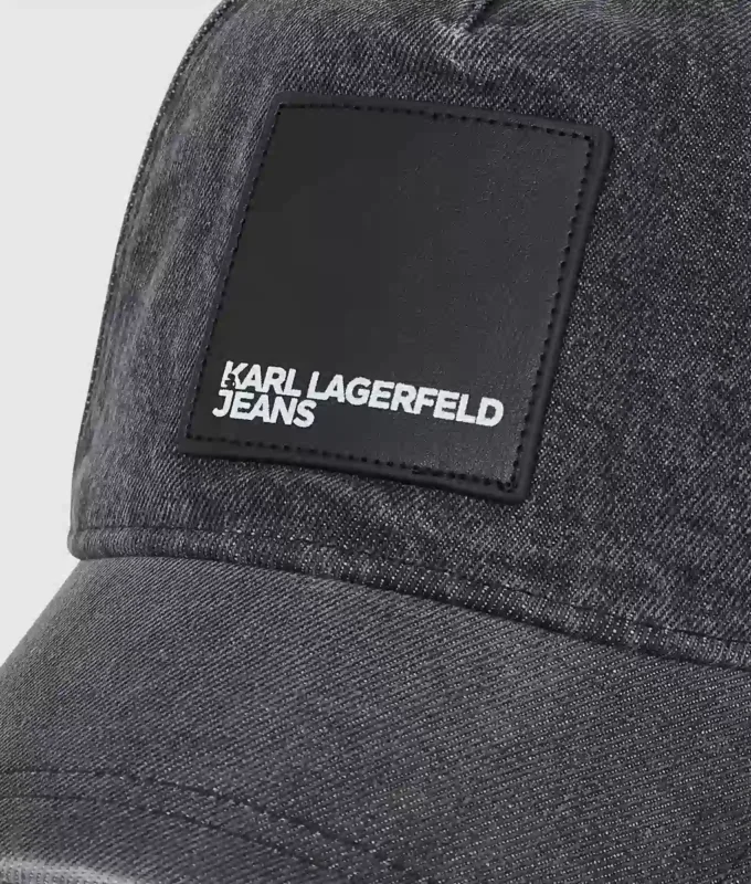Kutu logolu denim şapka Kutu logolu denim şapka