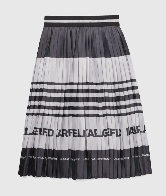 Kız çocukları için pileli etek Kız çocukları için pileli etek