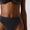 Metalik bikini altları Metalik bikini altları