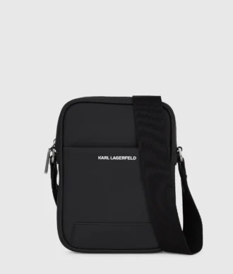 Minimalist logolu çapraz askılı çanta