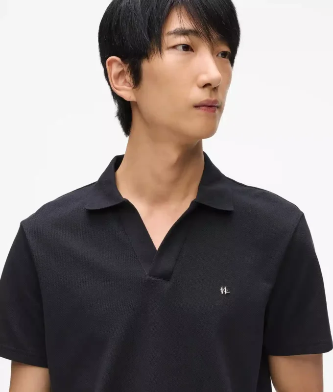 Monogram rozetli polo gömlek Monogram rozetli polo gömlek
