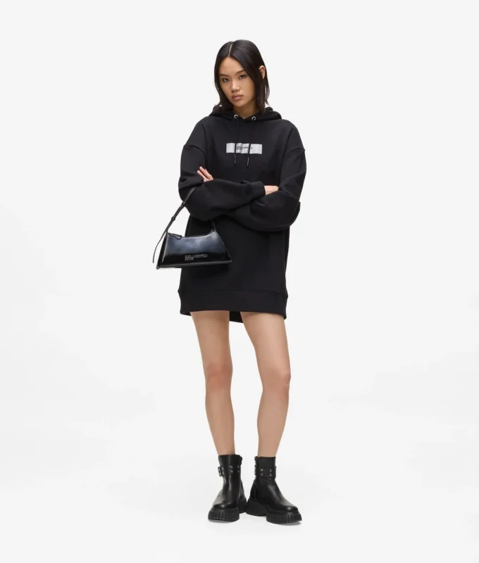 Oversize kapüşonlu sweatshirt Oversize kapüşonlu sweatshirt