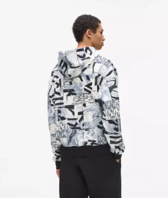 Rahat, tüm yüzeyi Monogram desenli kapüşonlu sweatshirt Rahat, tüm yüzeyi Monogram desenli kapüşonlu sweatshirt