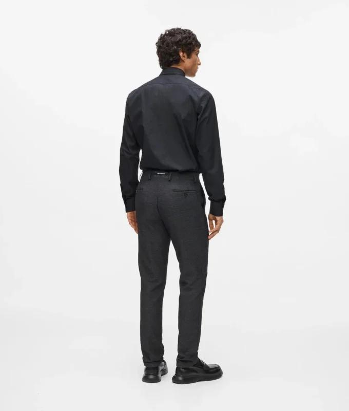 Saten detaylı pantolon Saten detaylı pantolon