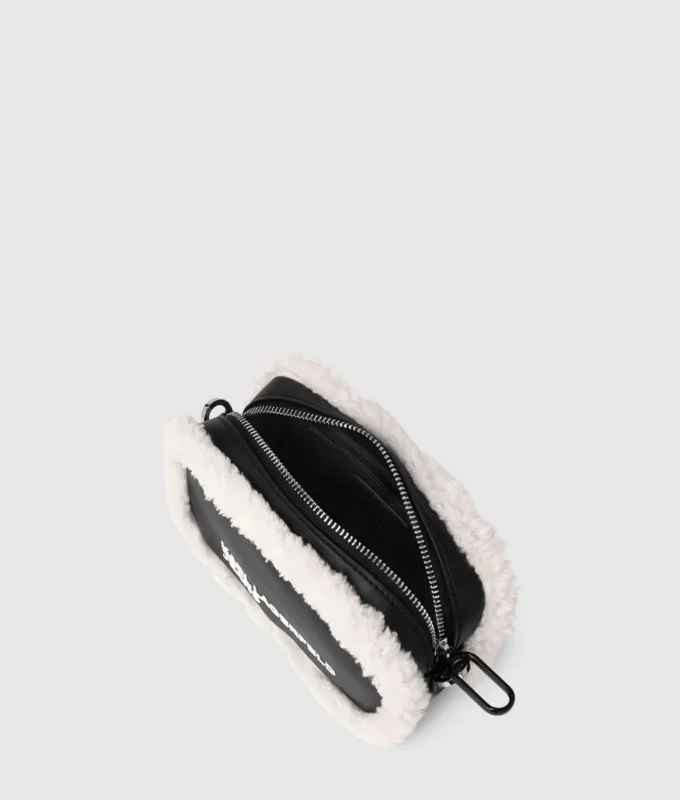 Shearling çapraz askılı kamera çantası Shearling çapraz askılı kamera çantası