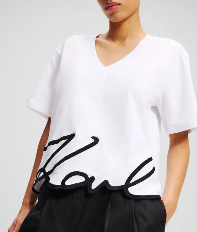 SIGNATURE V YAKALI TİŞÖRT SIGNATURE V YAKALI TİŞÖRT