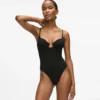 Signature yüksek bacak bodysuit Signature yüksek bacak bodysuit
