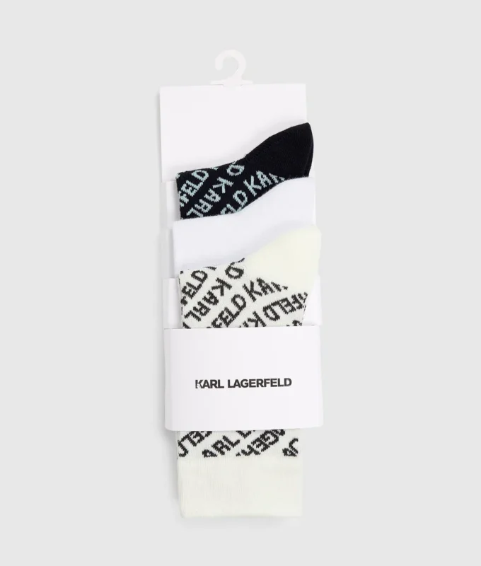 Tamamen logo desenli çoraplar – 3’lü paket Tamamen logo desenli çoraplar – 3’lü paket