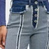 Ters çevrilmiş düz kesim jean Ters çevrilmiş düz kesim jean