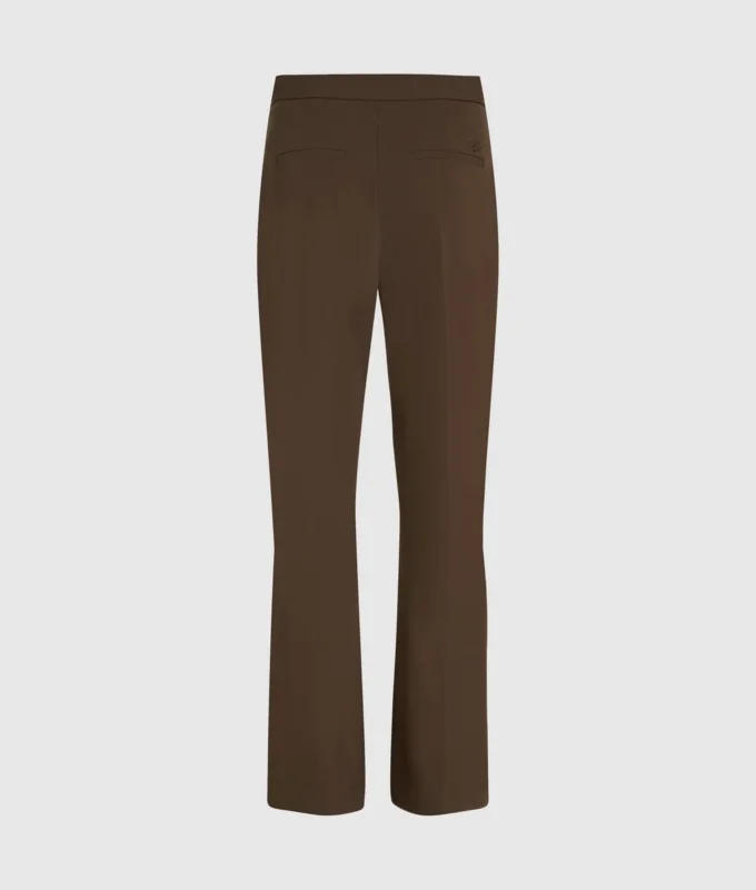 Çıtçıtlı düğmeli pantolon Çıtçıtlı düğmeli pantolon