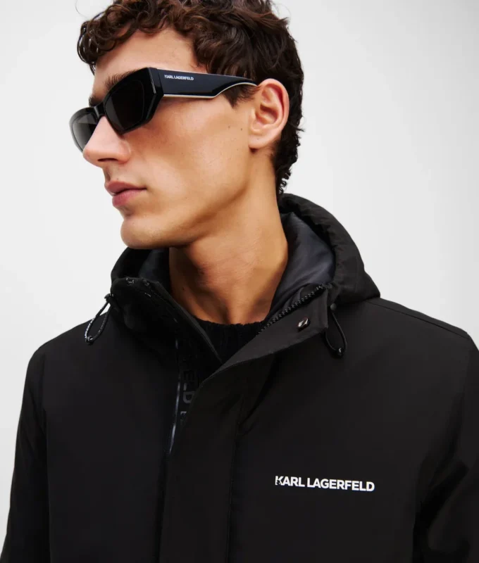 ULTRA HAFİF KAPÜŞONLU PARKA ULTRA HAFİF KAPÜŞONLU PARKA