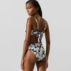 Yelpaze desenli bikini üstü Yelpaze desenli bikini üstü
