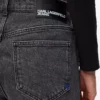 Yüksek bel düz jean Yüksek bel düz jean