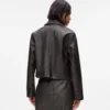 Yıpranmış görünümlü suni deri blazer Yıpranmış görünümlü suni deri blazer